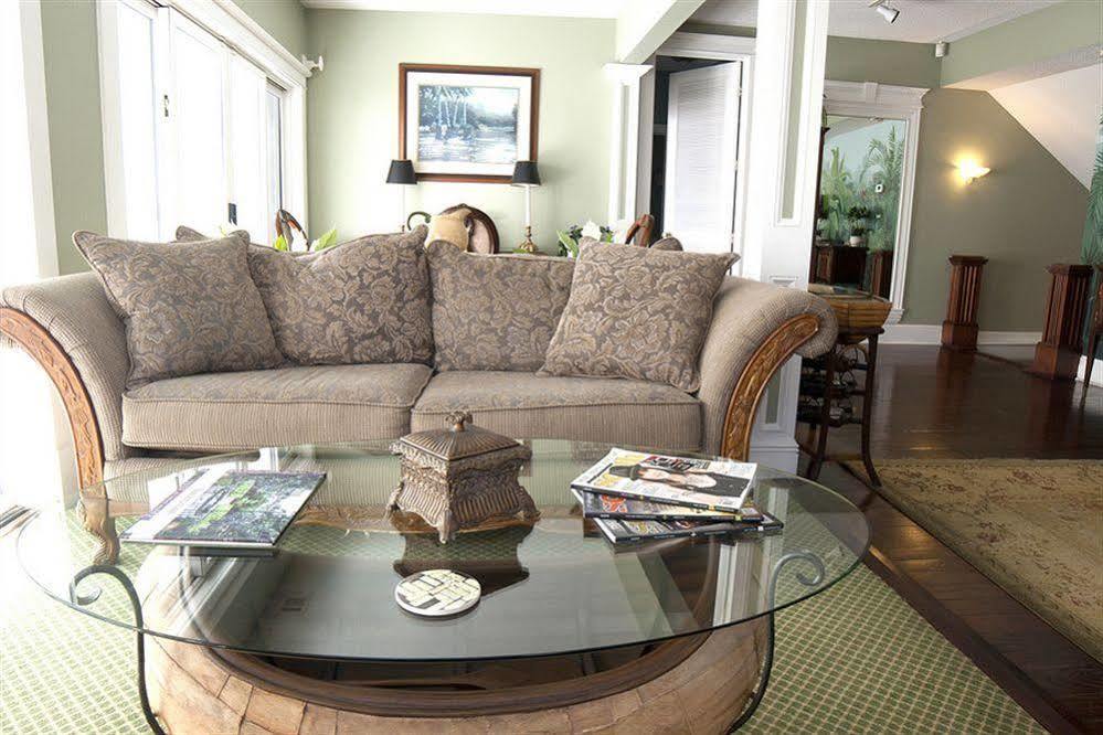 เดอโซโต บีช เบด แอนด์ เบรคฟาสต์ Bed & Breakfast ไทบีไอส์แลนด์ ภายนอก รูปภาพ