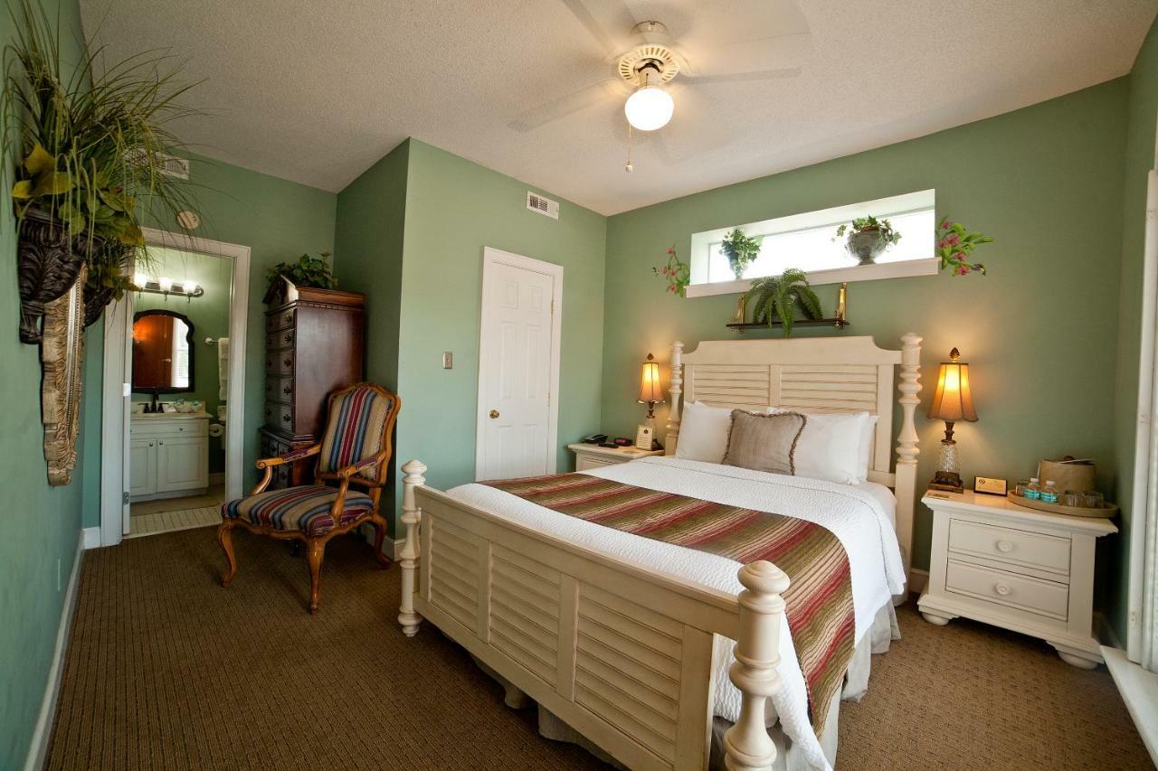 เดอโซโต บีช เบด แอนด์ เบรคฟาสต์ Bed & Breakfast ไทบีไอส์แลนด์ ภายนอก รูปภาพ