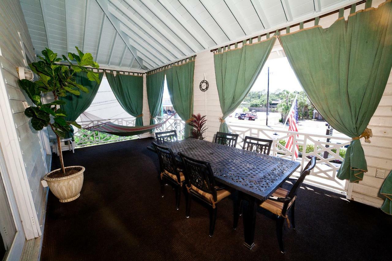 เดอโซโต บีช เบด แอนด์ เบรคฟาสต์ Bed & Breakfast ไทบีไอส์แลนด์ ภายนอก รูปภาพ